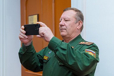 Кадеты заняли кресла парламентариев